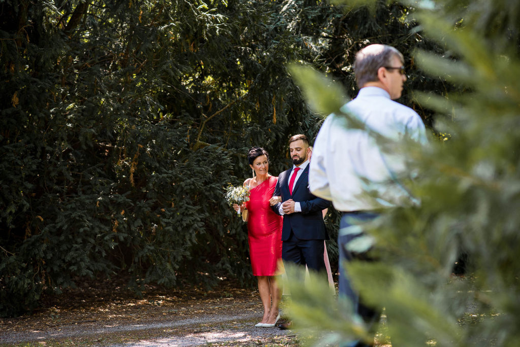 merge Svatba v brněnské myslivně