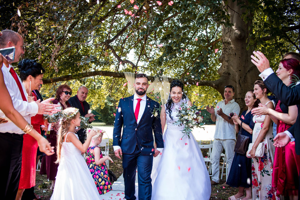 merge Svatba v brněnské myslivně