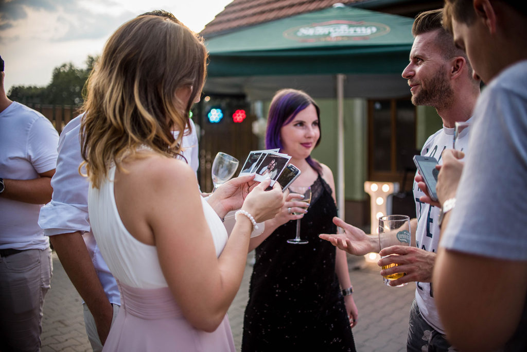 merge Svatba v brněnské myslivně