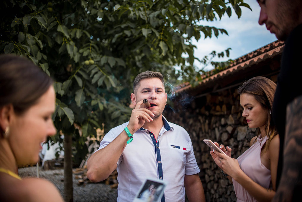 merge Svatba v brněnské myslivně